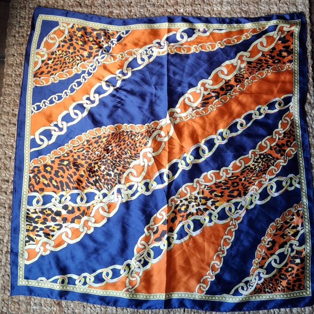 Chain and leopard print‎ scarf women’s